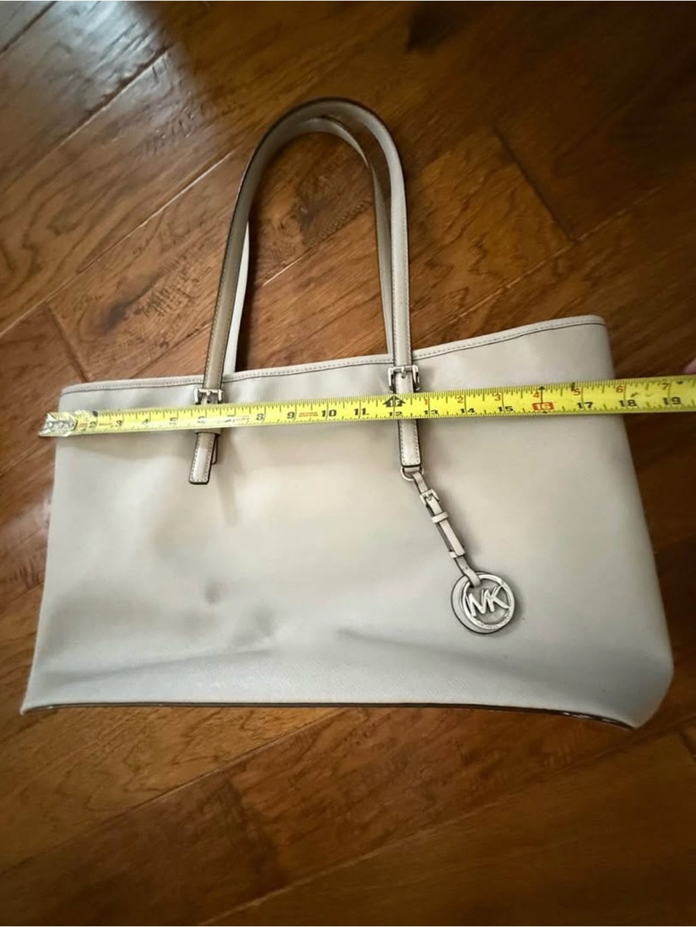 Michael Kors Light Cream Saffiano Leather Tote with Logo Charm - Picture 3 of 9